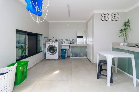 Casa à venda com 180m², 3 quartos e 1 vagaChurrasqueira - Área de Serviço