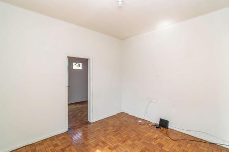 Apartamento à venda com 80m², 2 quartos e sem vagaSala