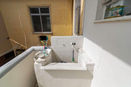 Apartamento à venda com 80m², 2 quartos e sem vagaÁrea de Serviço