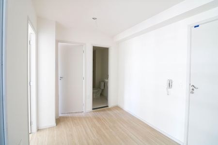 Sala / Cozinha de apartamento à venda com 2 quartos, 31m² em Vila Plana, São Paulo