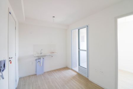 Apartamento à venda com 31m², 2 quartos e sem vaga Apartamento à venda com 31m², 2 quartos e sem vagaSala / Cozinha