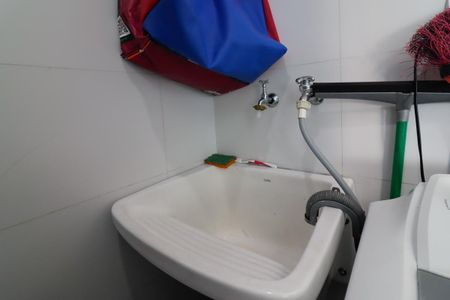 Apartamento para alugar com 48m², 2 quartos e 1 vaga Apartamento para alugar com 48m², 2 quartos e 1 vagaCozinha e Área de Serviço