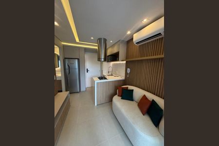 Foto 01 de apartamento para alugar com 1 quarto, 32m² em Moema, São Paulo