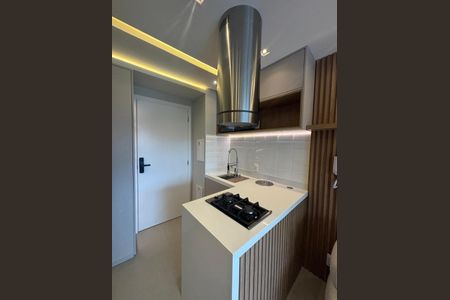 Foto 02 de apartamento para alugar com 1 quarto, 32m² em Moema, São Paulo