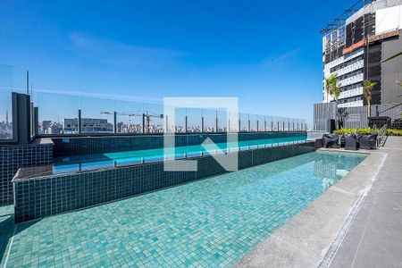 Studio à venda com 30m², 1 quarto e 1 vagaPiscina