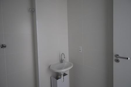 Banheiro  de kitnet/studio à venda com 1 quarto, 28m² em Vila Gustavo, São Paulo