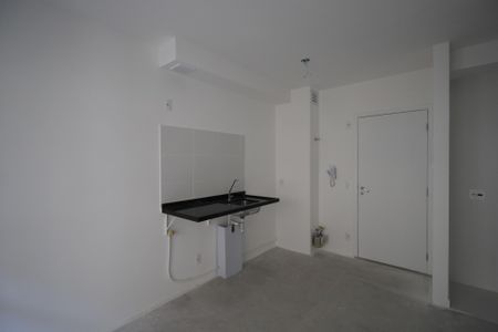 Sala / Cozinha  de kitnet/studio à venda com 1 quarto, 28m² em Vila Gustavo, São Paulo