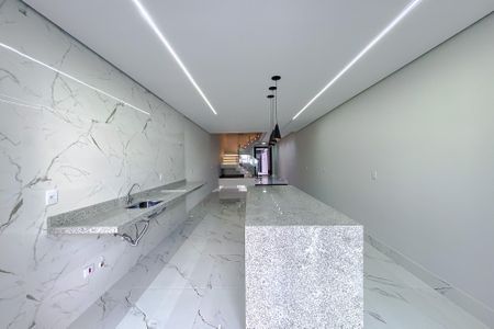 Casa à venda com 200m², 3 quartos e 3 vagas Casa à venda com 200m², 3 quartos e 3 vagasCozinha