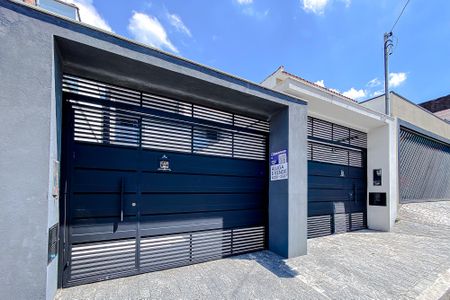 Casa à venda com 200m², 3 quartos e 3 vagas Casa à venda com 200m², 3 quartos e 3 vagasFachada - Plaquinha