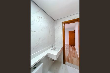 Casa à venda com 200m², 3 quartos e 3 vagas Casa à venda com 200m², 3 quartos e 3 vagasBanheiro da Suíte 2