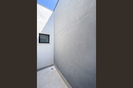 Casa à venda com 200m², 3 quartos e 3 vagas Casa à venda com 200m², 3 quartos e 3 vagasVaranda da Suíte 2