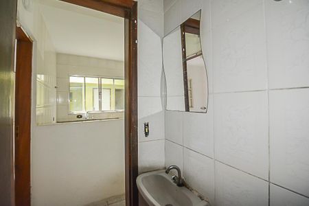 Casa para alugar com 50m², 1 quarto e sem vaga Casa para alugar com 50m², 1 quarto e sem vagaBanheiro
