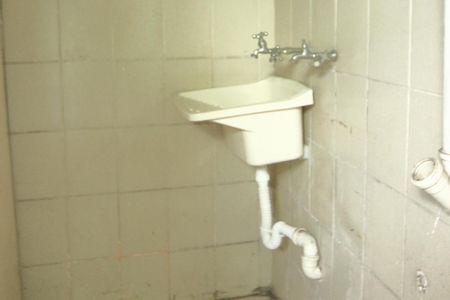 Casa para alugar com 50m², 1 quarto e sem vagaÁrea de serviço 