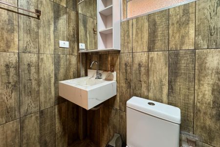 Apartamento à venda com 61m², 2 quartos e 1 vagaBanheiro Social