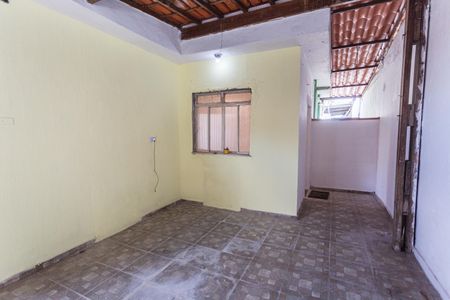 Garagem/Entrada de casa para alugar com 3 quartos, 120m² em Pompéia, Belo Horizonte