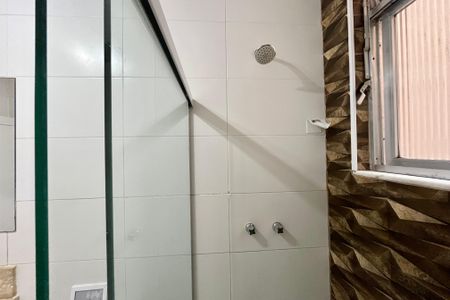 Apartamento para alugar com 90m², 2 quartos e 1 vagaBanheiro 