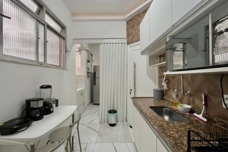 Apartamento para alugar com 90m², 2 quartos e 1 vagaCozinha