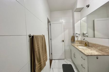 Apartamento para alugar com 90m², 2 quartos e 1 vagaBanheiro 