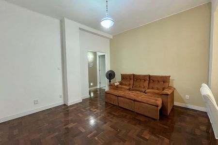 Apartamento para alugar com 90m², 2 quartos e 1 vagaSala