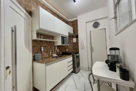 Apartamento para alugar com 90m², 2 quartos e 1 vagaCozinha