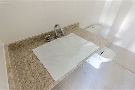 Apartamento à venda com 69m², 2 quartos e 1 vaga Apartamento à venda com 69m², 2 quartos e 1 vagaSuíte - Banheiro