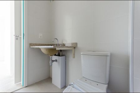 Apartamento à venda com 69m², 2 quartos e 1 vaga Apartamento à venda com 69m², 2 quartos e 1 vagaSuíte - Banheiro