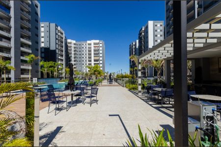 Apartamento à venda com 69m², 2 quartos e 1 vaga Apartamento à venda com 69m², 2 quartos e 1 vagaÁrea comum - Piscina