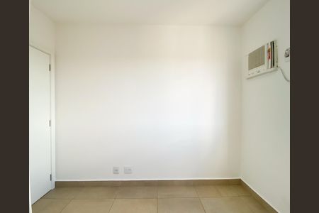 Apartamento para alugar com 74m², 3 quartos e 2 vagasQuarto 2