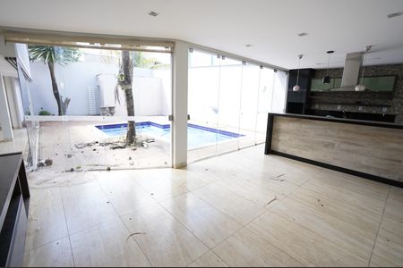 Casa de condomínio à venda com 470m², 3 quartos e 3 vagas