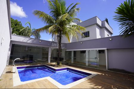 Casa de condomínio à venda com 470m², 3 quartos e 3 vagas