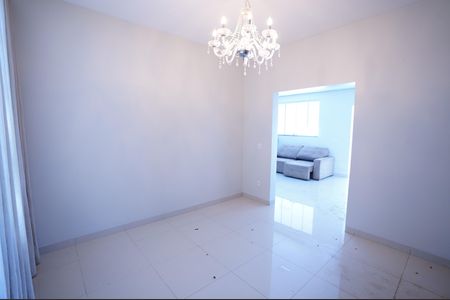 Casa de condomínio à venda com 470m², 3 quartos e 3 vagas
