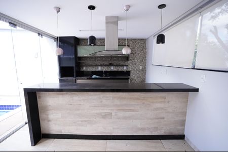 Casa de condomínio à venda com 470m², 3 quartos e 3 vagas