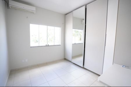 Casa de condomínio à venda com 470m², 3 quartos e 3 vagas