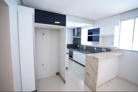 Casa de condomínio à venda com 470m², 3 quartos e 3 vagas
