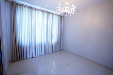 Casa de condomínio à venda com 470m², 3 quartos e 3 vagas