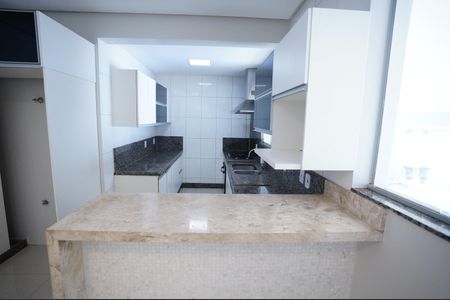 Casa de condomínio à venda com 470m², 3 quartos e 3 vagas