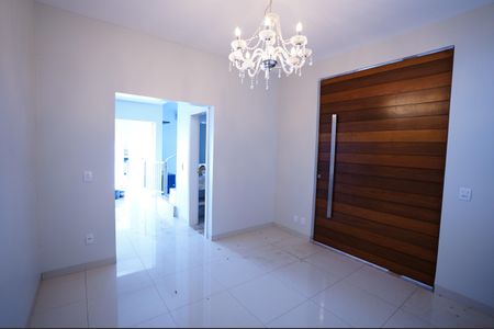 Casa de condomínio à venda com 470m², 3 quartos e 3 vagas