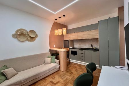 Sala  de apartamento à venda com 1 quarto, 32m² em Copacabana, Rio de Janeiro