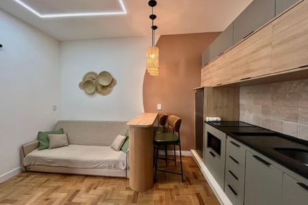 Cozinha de apartamento à venda com 1 quarto, 32m² em Copacabana, Rio de Janeiro