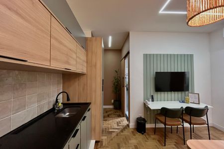 Cozinha de apartamento à venda com 1 quarto, 32m² em Copacabana, Rio de Janeiro
