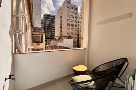 Apartamento à venda com 32m², 1 quarto e sem vagaVaranda 