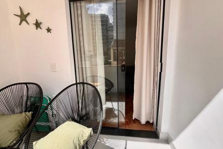 Apartamento à venda com 32m², 1 quarto e sem vagaVaranda