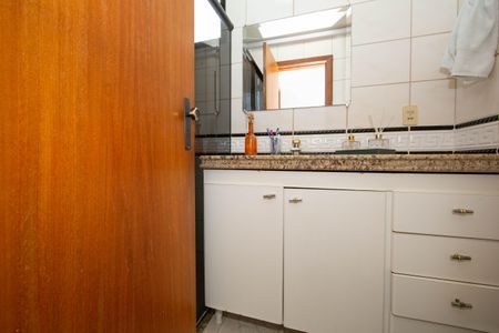 Apartamento à venda com 120m², 4 quartos e 2 vagasBANHEIRO1