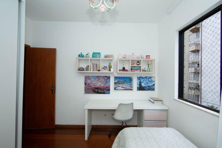 Apartamento à venda com 120m², 4 quartos e 2 vagasQUARTO2