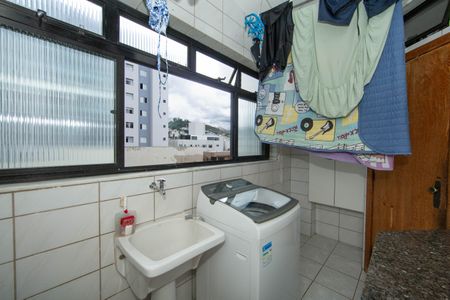 Apartamento à venda com 120m², 4 quartos e 2 vagasAREA DE SERVICO