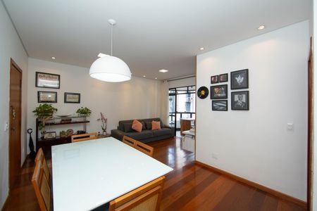 Apartamento à venda com 120m², 4 quartos e 2 vagasSALA