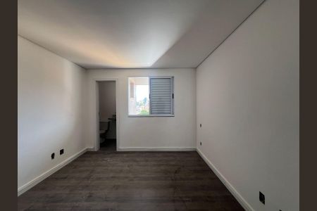 Apartamento à venda com 161m², 3 quartos e 2 vagas Apartamento à venda com 161m², 3 quartos e 2 vagasQuarto Suíte
