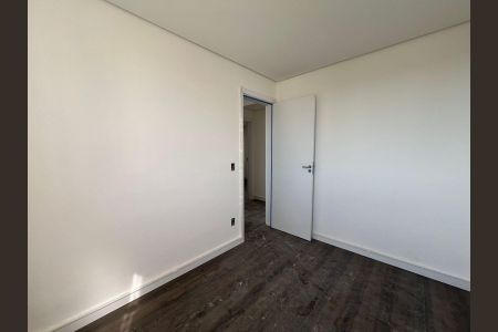 Apartamento à venda com 161m², 3 quartos e 2 vagas Apartamento à venda com 161m², 3 quartos e 2 vagasQuarto 1