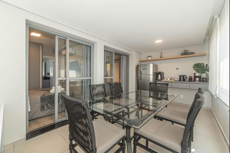 Apartamento para alugar com 36m², 1 quarto e 1 vaga Apartamento para alugar com 36m², 1 quarto e 1 vagaVaranda