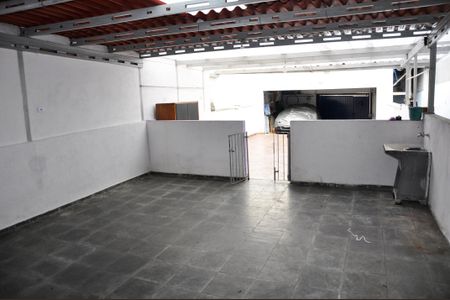 Casa para alugar com 80m², 1 quarto e sem vaga Casa para alugar com 80m², 1 quarto e sem vagaDetalhe - Varanda e Área de Serviço